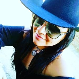 Meet your Posher, July